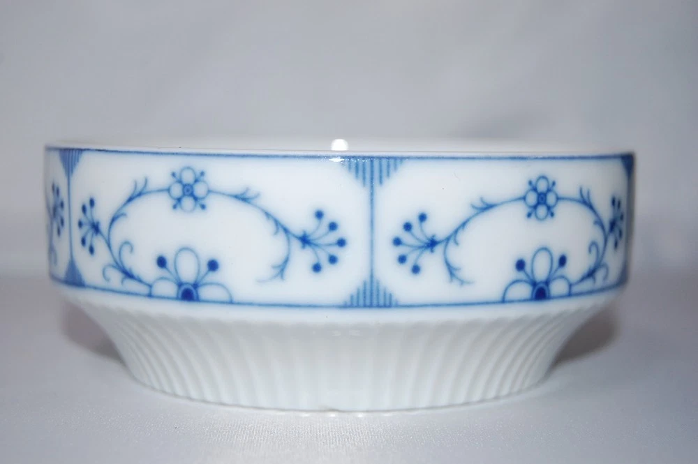 Müslischale 12 / 4,8 cm Indigo Strohblume Kobalt Relief Rillen Goldrand Kaiser