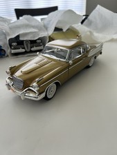 Danbury Mint 1957 Studebaker Golden Hawk Sedan Gold And White 118 See Desc.