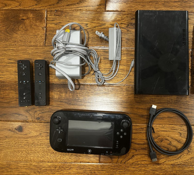 Nintendo Wii U Console 32GB Set (Black) with GamePad & Cords - Tested & Working
