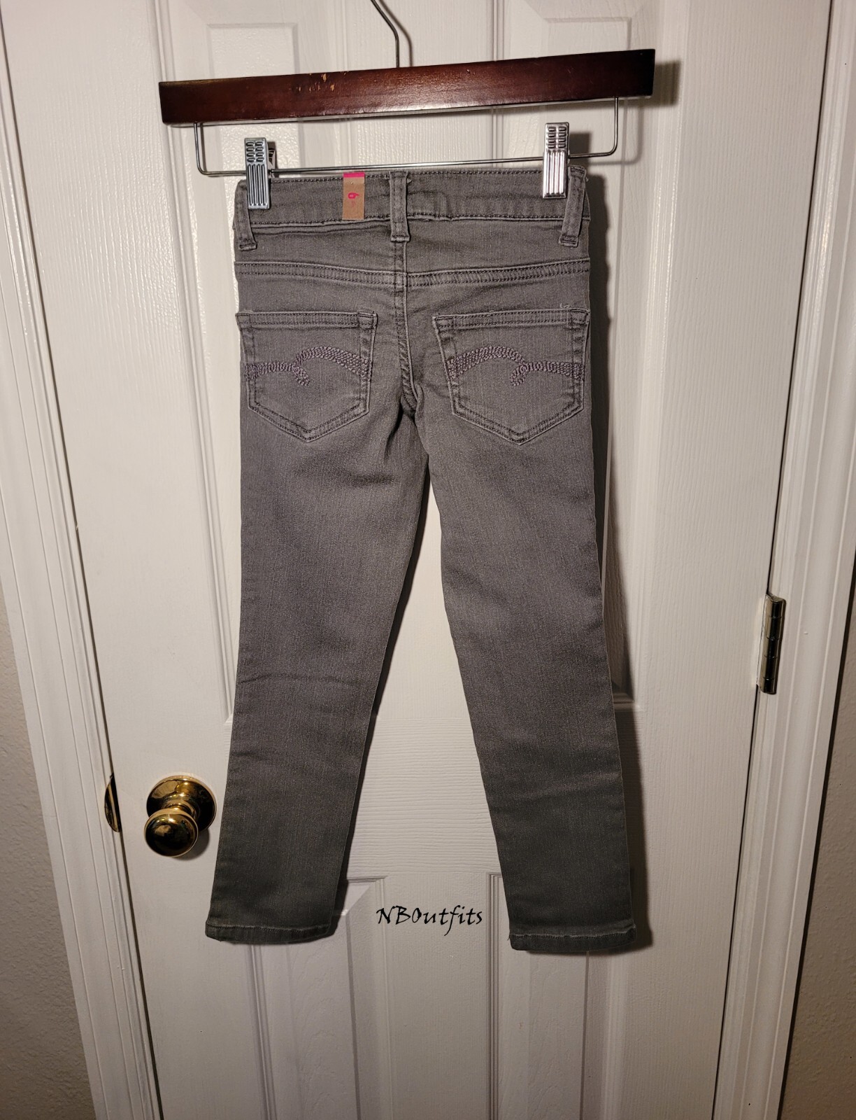 Picture 4 of 5