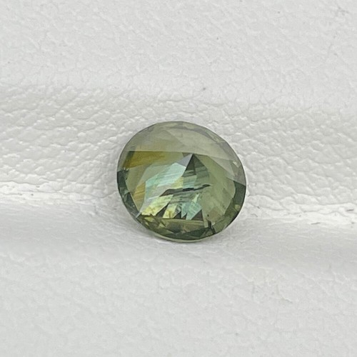 Piedra preciosa suelta de corte redondo de circón verde natural sin tratar de 1,56 quilates - Imagen 7 de 7