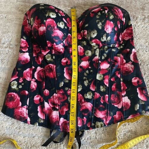 Torrid Corset Bodice Lingerie Faux Leather Lace Up Back Rose Floral Pattern: 0 - Picture 6 of 10