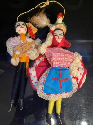 VTG SINTRA HAND MADE FOLK ART STRING YARN DOLLS MAN WOMEN PAIR PORTUGAL CHICKEN