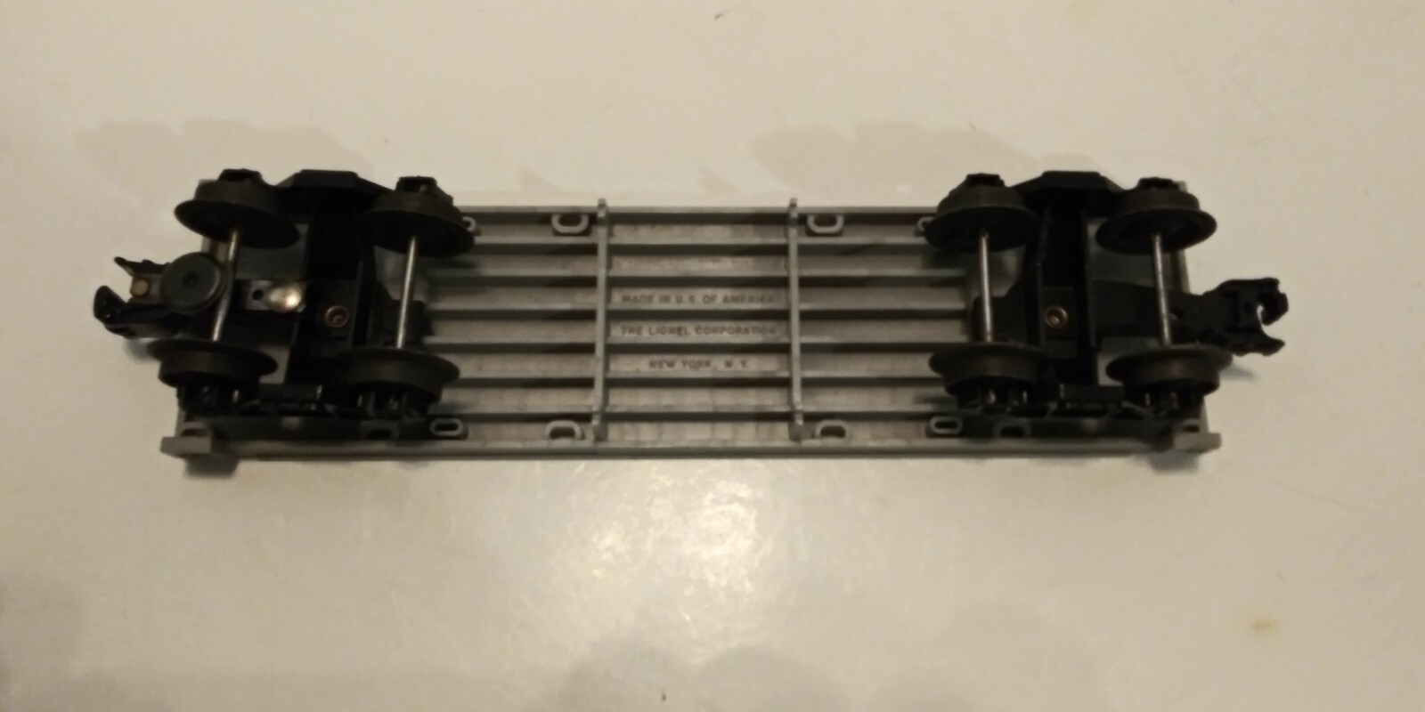 Lionel 6401-25 Gray Flatcar with Payton Green Jeep & Cannon Military ...