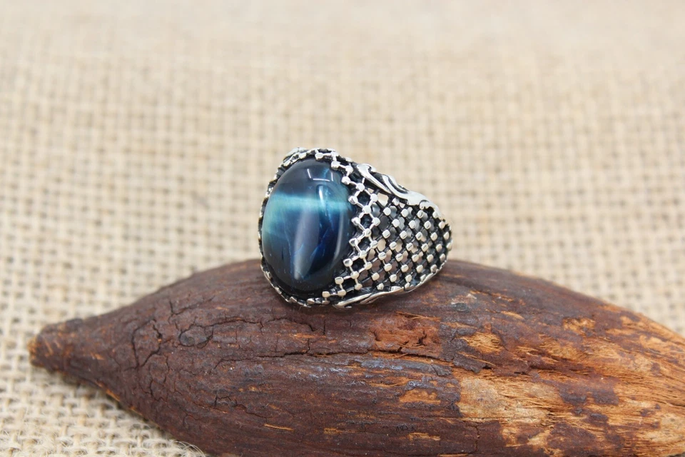 Мужское кольцо из чистого серебра 925 пробы с голубым тигровым глазом - Изображение 3 из 4