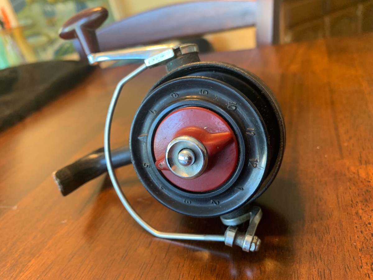 Vintage DAM QUICK 330 Open Face Spinning Fishing Reel West Vintage DAM QUICK 330 Open Face Spinning Fishing Reel West