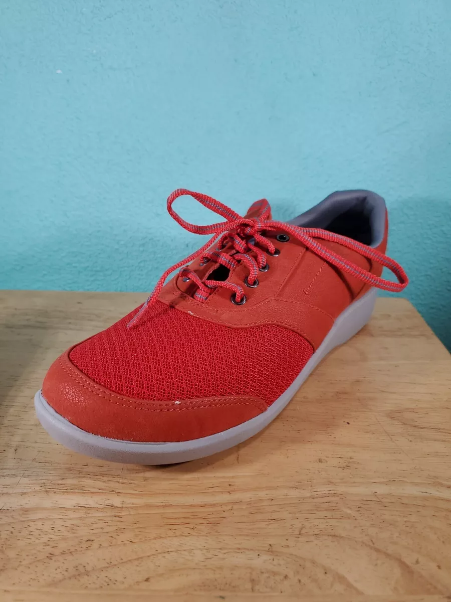 Clarks cloudsteppers store orange