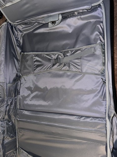 Briggs & Riley Baseline Black 24”x13" Wheeled Wardrobe Deluxe Garment Bag U378-4 - Picture 7 of 13