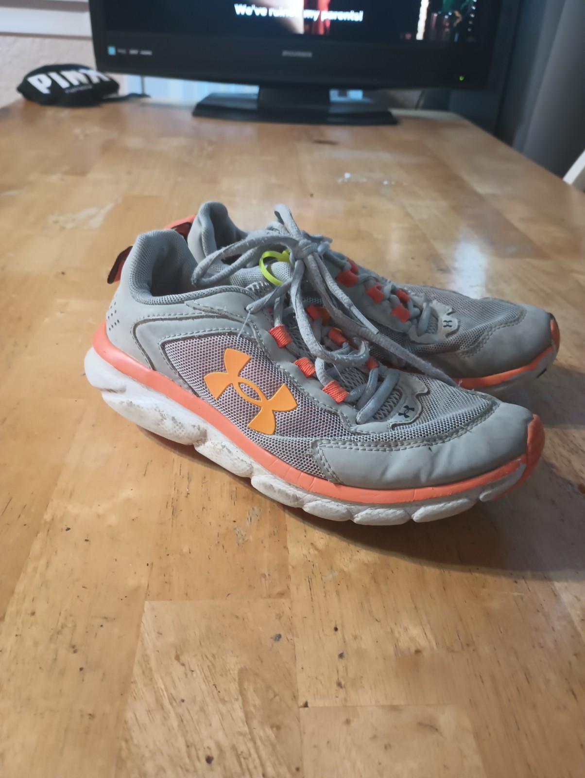SAOLA Scarpe Under Armour ragazzo taglia 4 anni