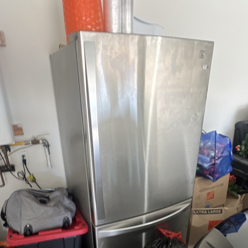 Kenmore Stainless Steel Bottom Freezer Refrigerator 2-Door Freestanding