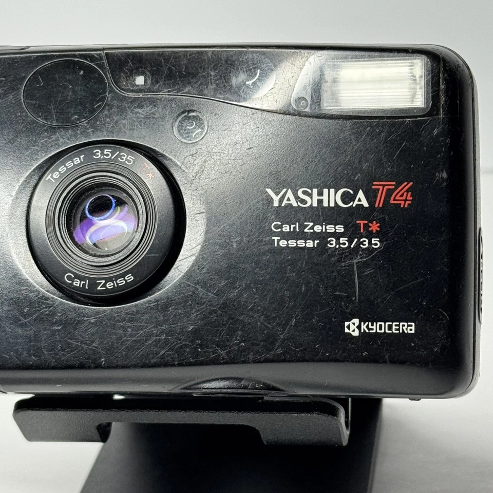 ⚡️KYOCERA Yashica T4 Carl Zeiss Tessar T* f/3.5 35mm Film Camera ⚠️ READ - Image 2 of 4