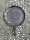 Vintage Wagner  Ware 11 1/4" Cast Iron Round Griddle Skillet Pan