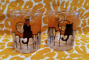Set of 2 VNTG Halloween black cat Indiana Glass votive candle holders AS IS