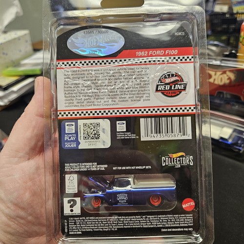 Hot Wheels 2022 RLC - 1962 Ford F100 Blue Pickup #13585/30000 - HGW23 - Picture 6 of 8