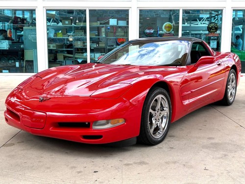1998 Chevrolet Corvette Base 2dr Hatchback - Picture 1 of 40