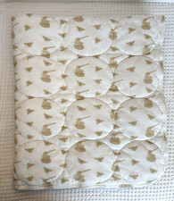 Kate Quinn Organic Cotton Baby Circle Quilt 39 X 42 in Honey Bee - EUC