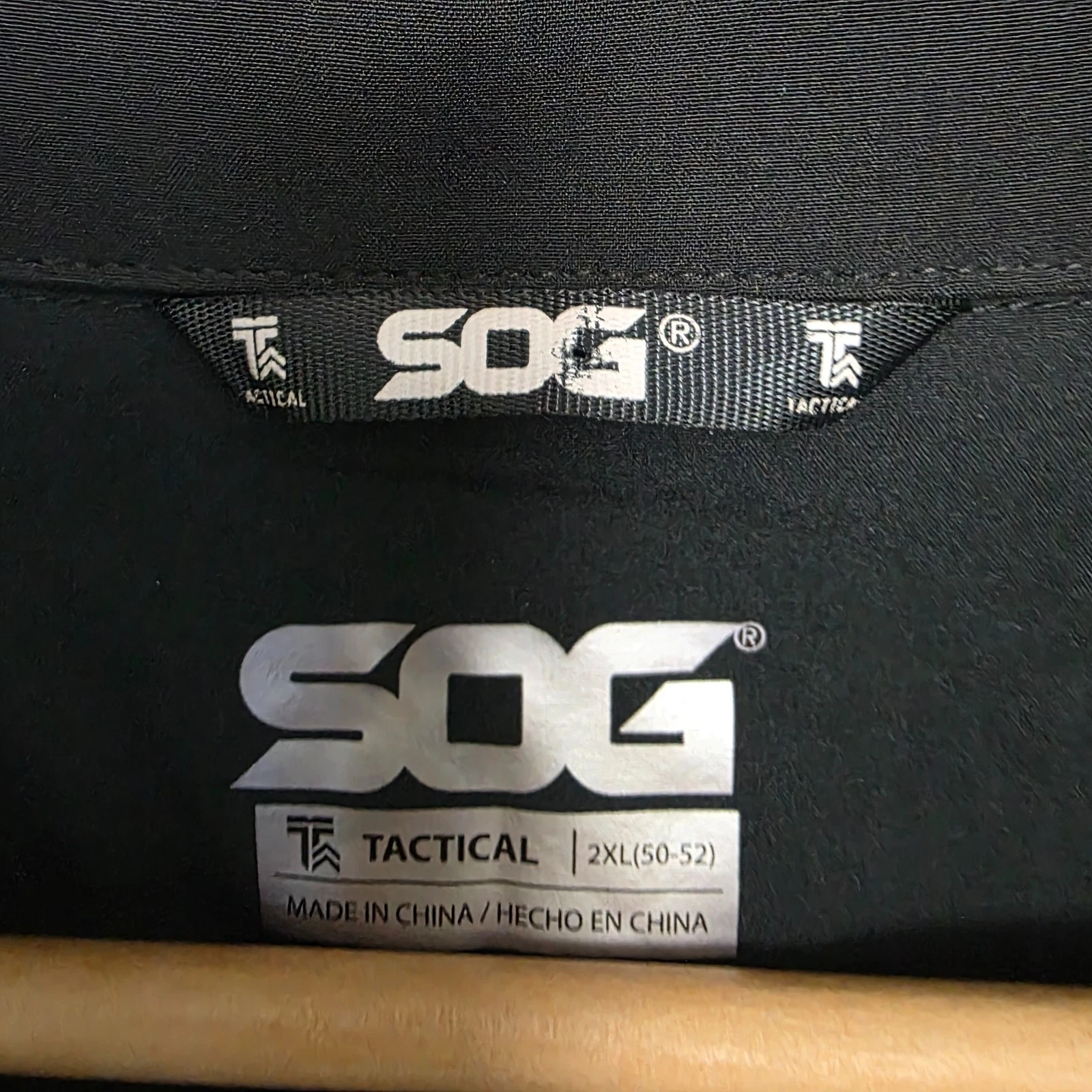 SOG Tactical Softshell Jacket Black 2XL (50-52)  Full Zip Windproof Outdoor Coat image 2