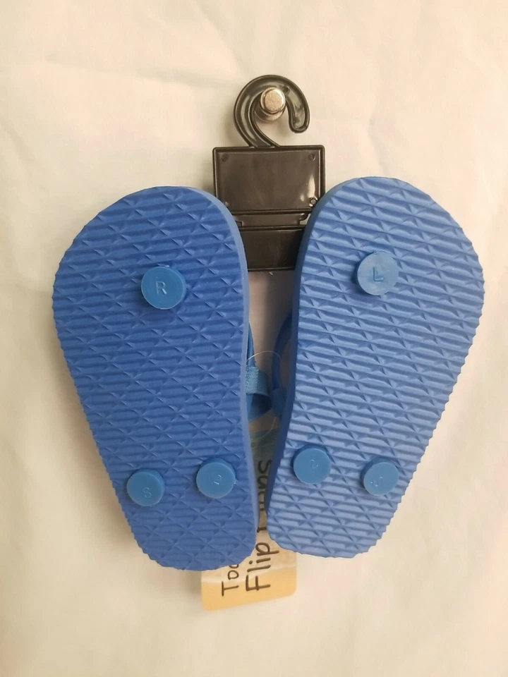 Chanclas pequeñas para niños pequeños 5-6 nuevas con correa tiburones azules para playa o piscina Foto 2 de 3