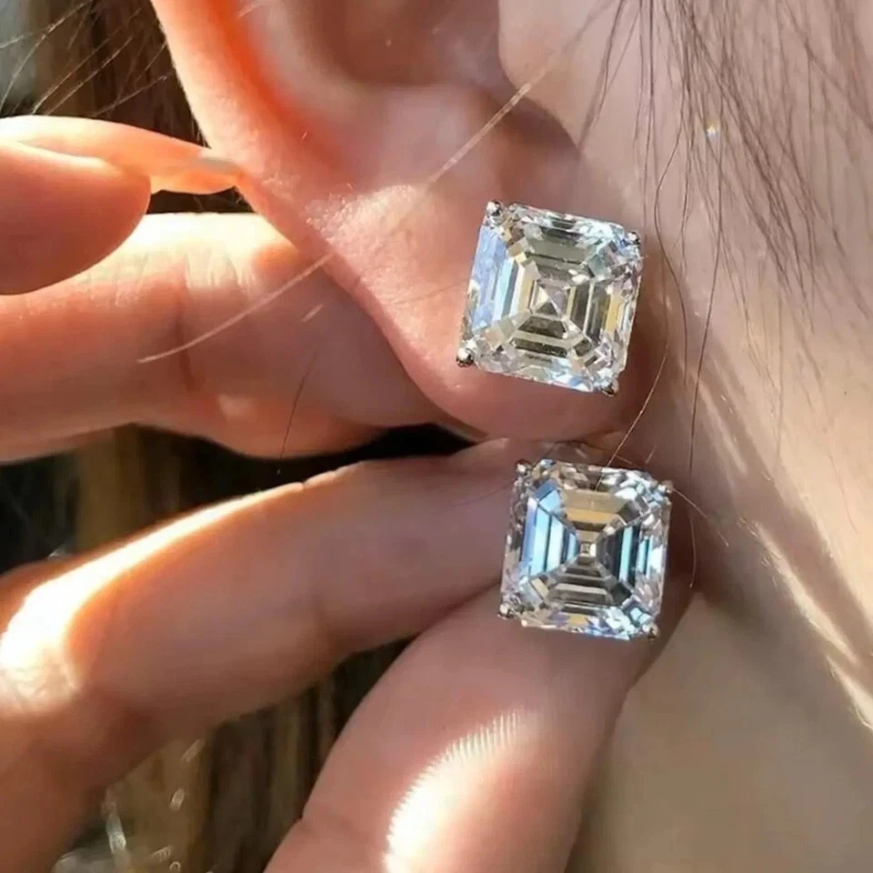 RARE Certified 10 Ct White Diamond Solitaire Earrings, 925 Silver -Great Shine - Image 4 of 4