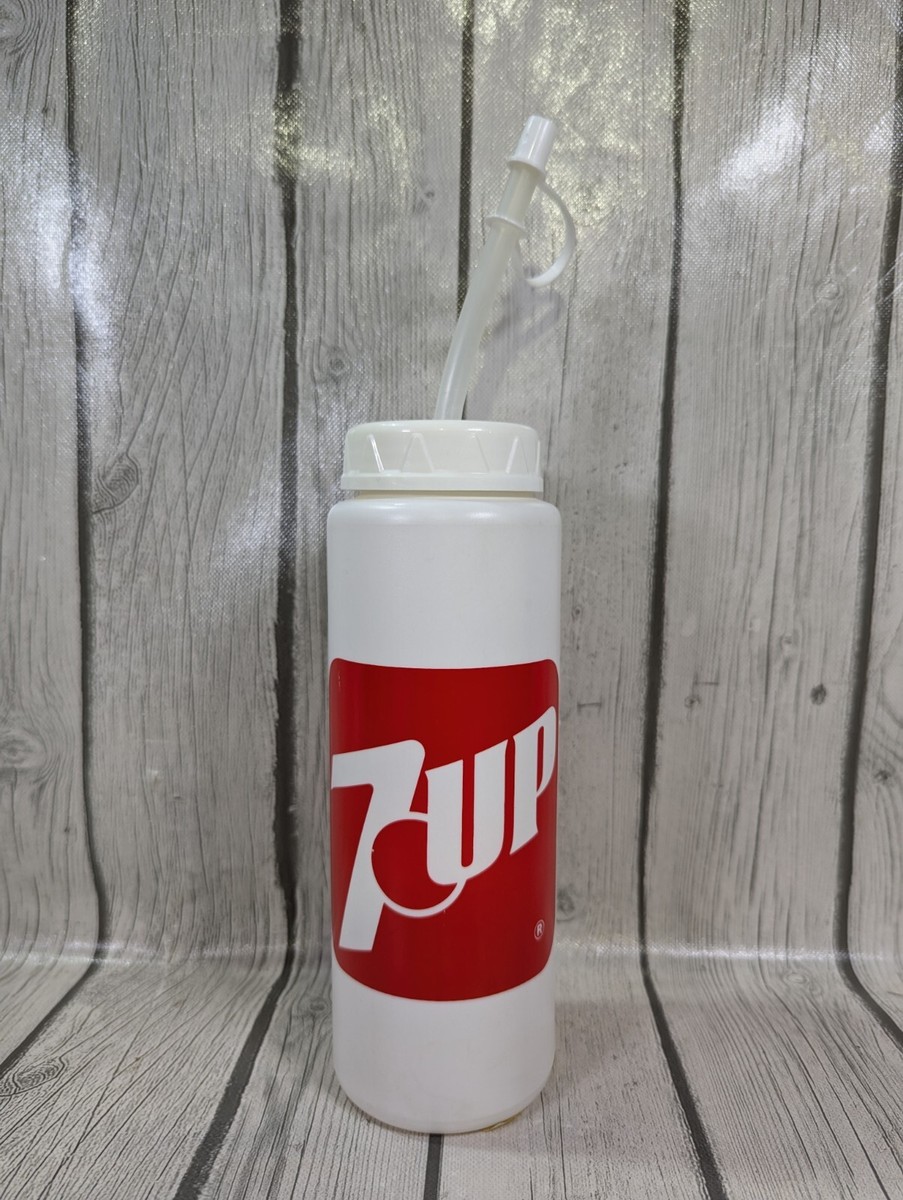 RARE* Vintage 7UP 1980's Red Logo - 32oz Super Squeeze Sports