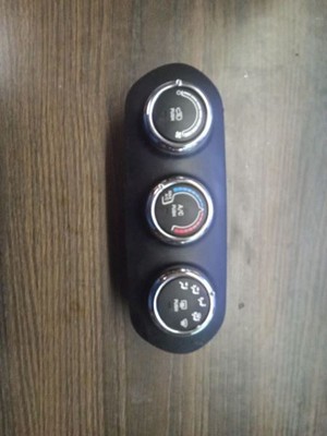 2015 - 2017 Jeep Renegade A/c Heater Climate Control Unit P  