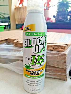 Clear No Rub Spray Fruit Of The Earth Block Up SPF 15 Sunscreen  EXP 2017