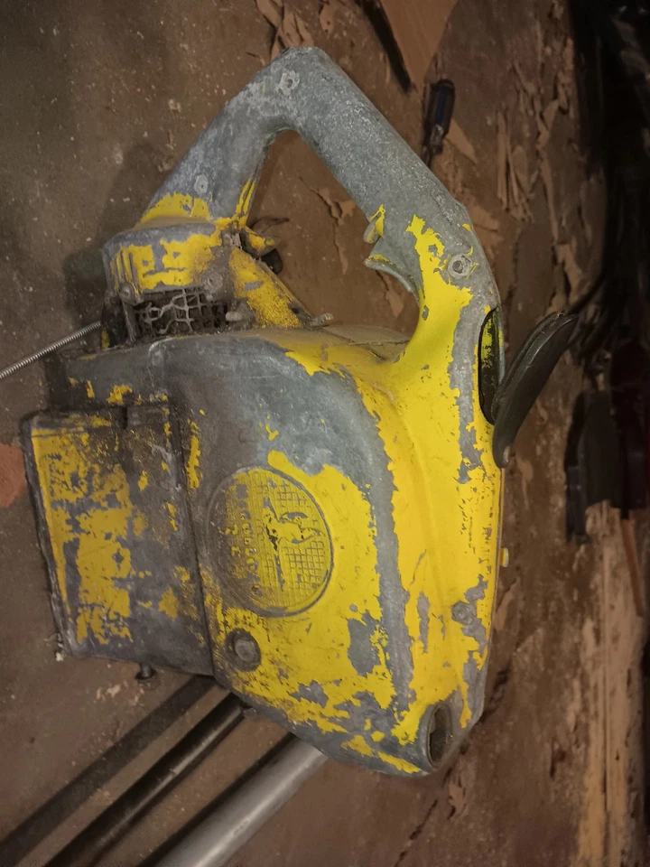 Vintage Very Rare Mcculloch Motors Flying Goose 35 Brushcutter Circa: 1957-59 - Image 2 of 4