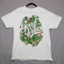Delta Apparel Green White Graphic Crew Neck T-shirt Unisex Size Large