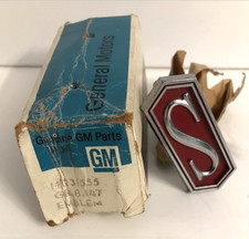 1973-75 Nos Oldsmobile Cutlass S Emblem Gm 231555 Free Shipping
