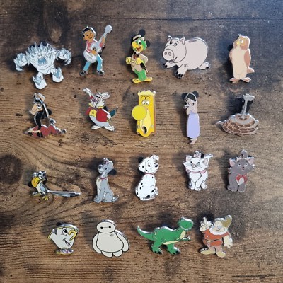 Disneyland Paris Cast Member Refresh Lanyard Pin Disney DLP Series