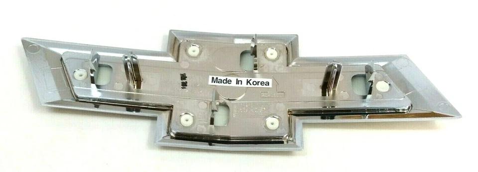 16-18 Chevrolet Silverado 1500 Bowtie front grille gold chrome Emblem new OEM - Image 3 of 3