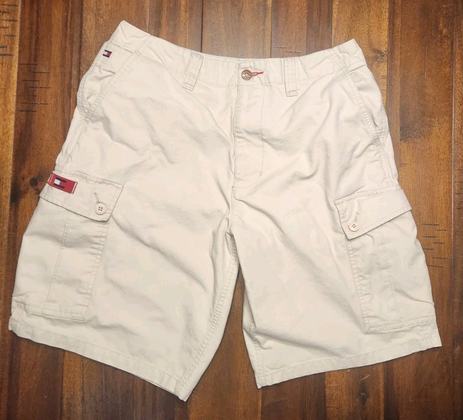 Vintage Tommy Hilfiger Men's Relaxed Fit Cargo Shorts Size 33 Waist