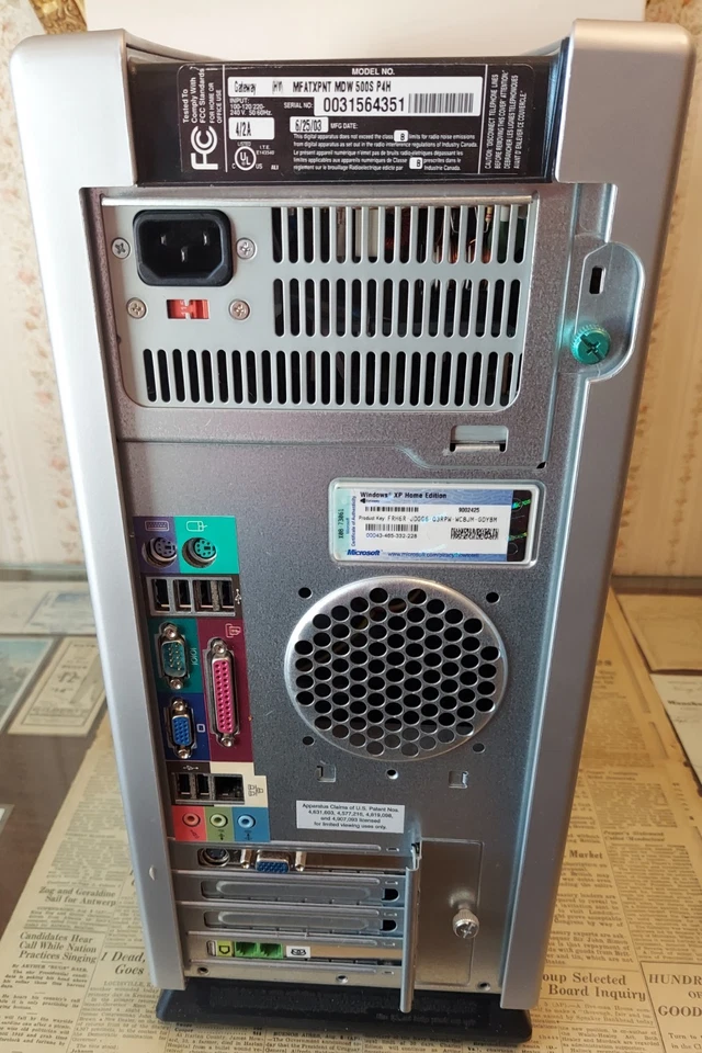 Gateway ATXPNT MDW500S Desktop Computer Pentium 4 2.4g 512 MB & 75 GB Windows XP - Image 4 of 4