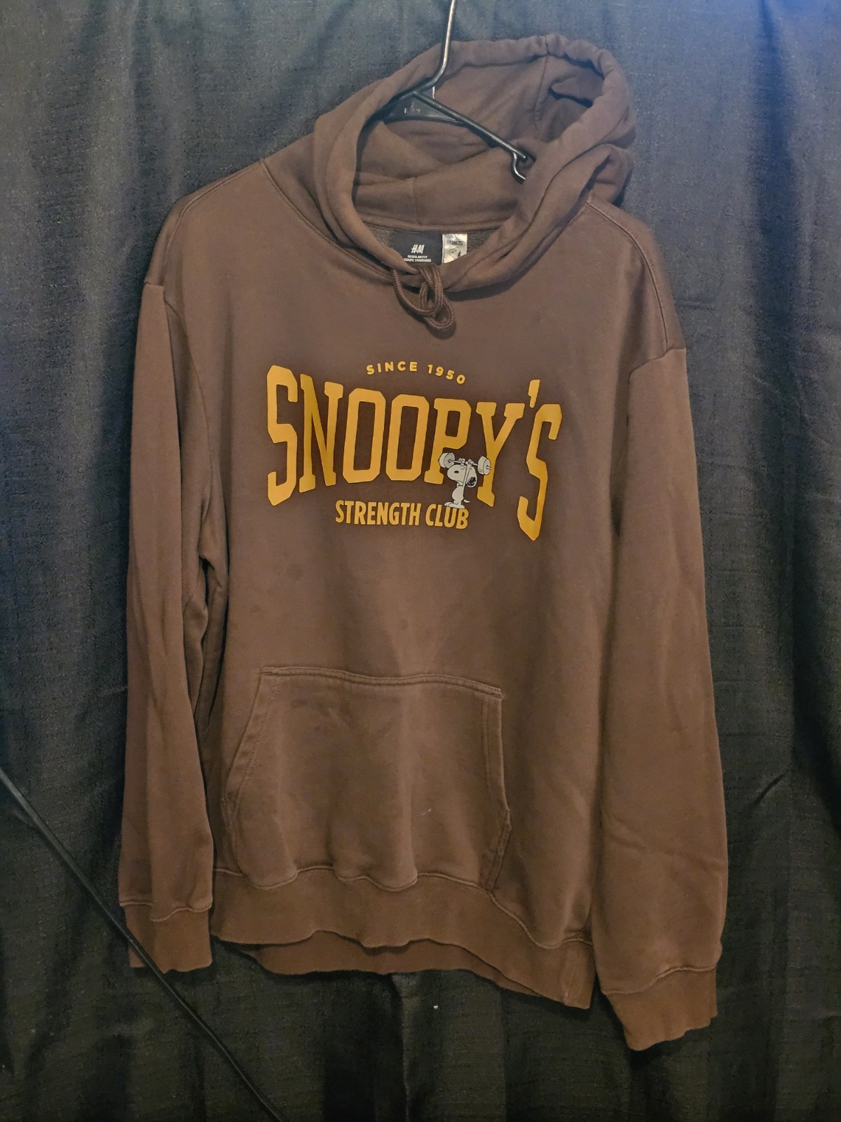 H&M Peanuts Snoopy Strength Club Hoodie for Men in Size Large