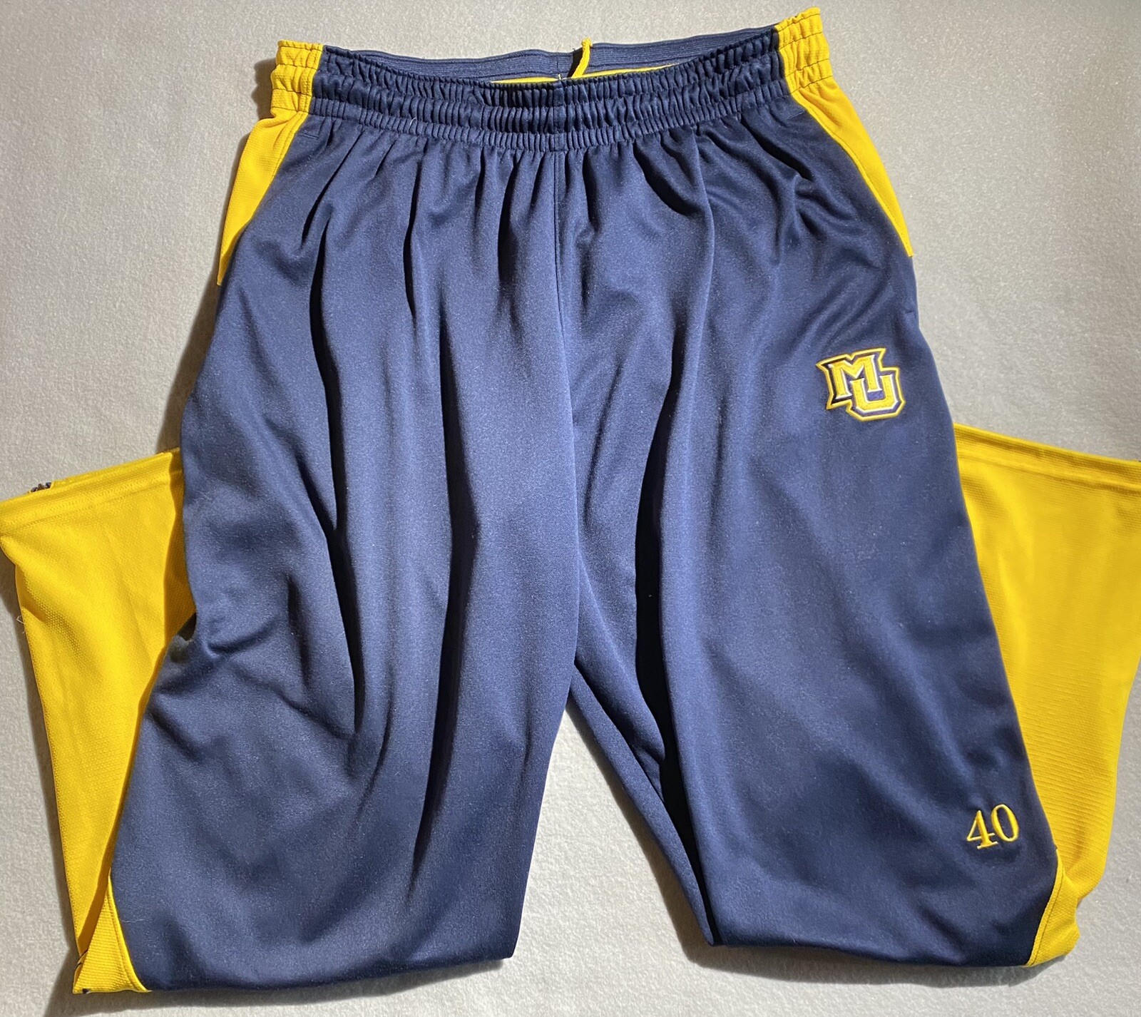 Air Jordan Marquette Golden Eagles Nike Dri-Fit Warm-Up Pants Player Issued XXL
