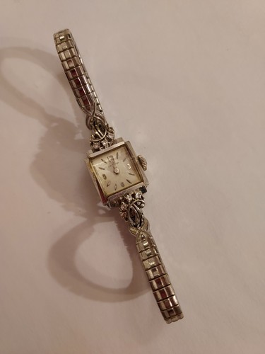 Hamilton 14K Gold w/ 8 Diamonds Ladies Watch - RUNNING - Picture 2 of 4