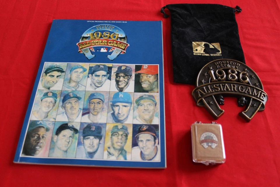 VINTAGE HOUSTON 1986 ALL STAR GAME HORSESHOE PAPERWEIGHT with BAG, PROGRAM & PIN - Image 2 of 4