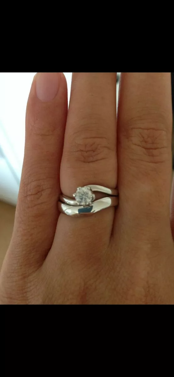 Ernest jones store halo ring