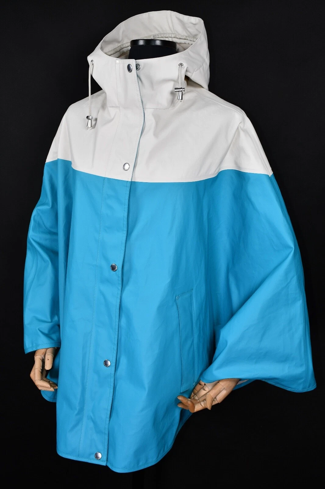 Ilse Jacobsen Raincoat Waterproof Poncho Hoodie Jacket Women's size S/M