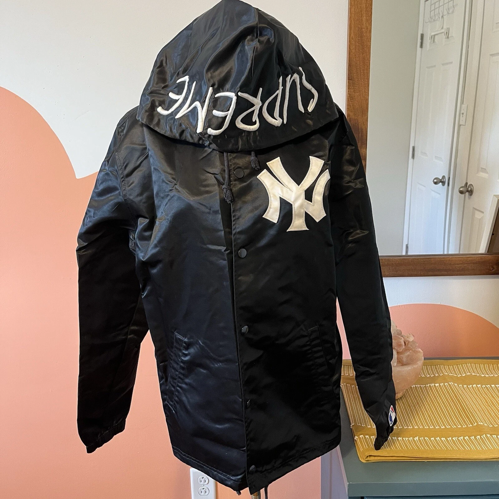 supreme yankees veste à capuche satin taille s