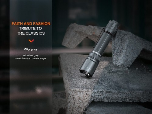 Lampe Torche Tactique Fenix TK20R UE Camouflage – 2800 Lumens - Rechargeable - Imagen 13 de 18