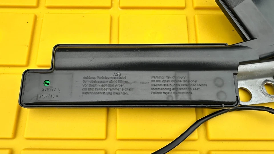 Tensor receptor cinturón de seguridad delantero derecho BMW 94 325is E36 serie 3 1992-99 RF RH Foto 4 de 4