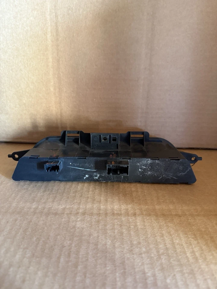 Chevrolet Silverado 3500Hd 2015-2018 fabricante de equipos originales interruptor de control de tablero central asistencia de estacionamiento Foto 2 de 2