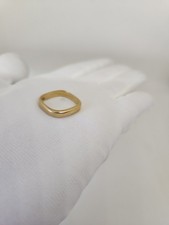 Gucci 18K Yellow Gold Square Cushion Ring Made in Italy 5.6 Grams Size 7