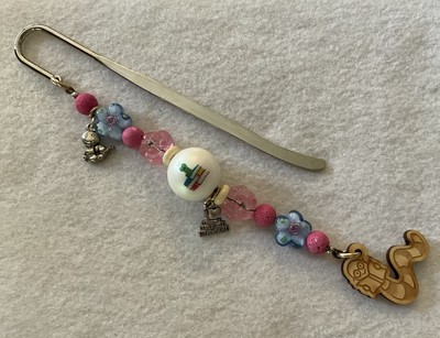 Flowery  BookWorm  Beaded Silver Plated Metal Hook Bookmark Gift w/Charms