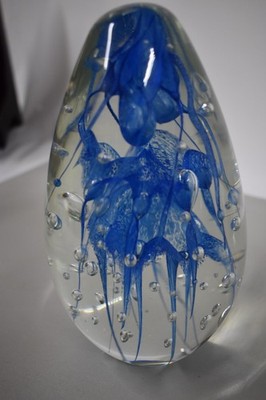 Art Glass Egg Shape Paperweight Swirl Spiral Legs Bubbles Blue Shades Tentacles