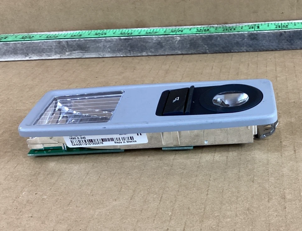 BMW X3 2011-2016 LUZ DE LECTURA INTERIOR TRASERA DERECHA OEM Foto 2 de 4