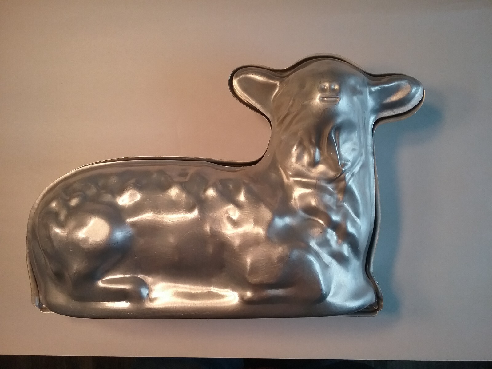 Vintage Aluminum 3D Easter Lamb Cake Pan2 Piece Mold Blue Ribbon