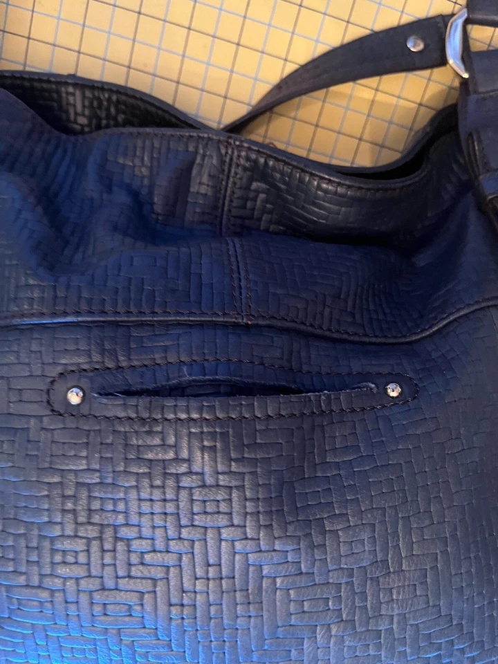 B. Makowsky Azul Tejido Cuero Alto Inclinado Bolso Cubo Cartera Bolso de Hombro Foto 4 de 4