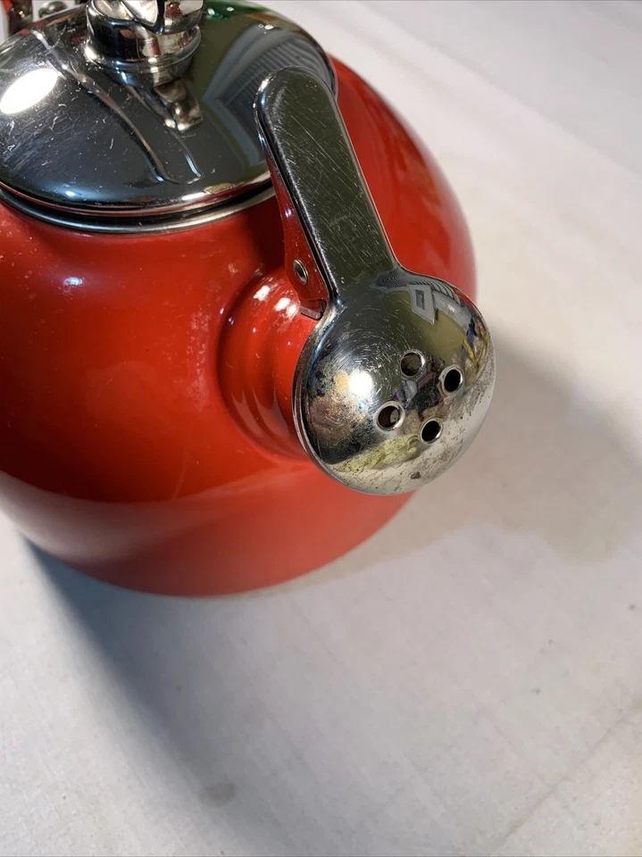 Tetera Chantal clásica armónica silbido teca roja Foto 4 de 4